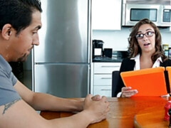 Blasen, Braunhaarige, Hundestellung, Kleid, Brille, Milf, Natürlichen titten, Titten