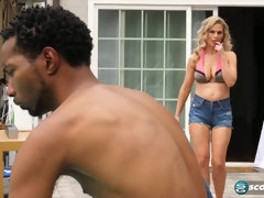 Tetas grandes, Rubia, Tetona, Sexo duro, Interracial, Mamá, Piscina, Tetas