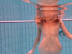 Chica, Europeo, Piscina, Ruso, Solo, Adolescente, Tetas, Bajo el agua