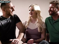 Bisexuals wild bitches enjoy fucking hard in threesome