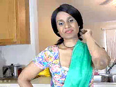 Tía, Indio, Mucama, Madres para coger, Mamá