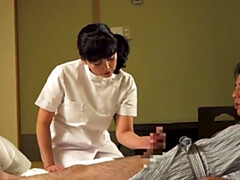 18, アジア人, 手コキする, Hd, 日本人, なめる, 熟年, 淫乱熟女