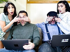 18 jahre, Grosser arsch, Grosser schwanz, Blasen, Flotter vierer, Natürlichen titten, Jungendliche (18+), Titten