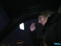 Amateur, Voiture, Tromperie, Couple, Éjaculation interne, De plein air, Pov, Chatte