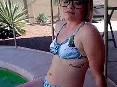 Bisexuell, Blasen, Braunhaarige, Frau frau mann, Brille, Taboo, Jungendliche (18+)