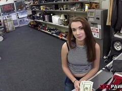 Amateur, Gros seins, Brunette brune, Plantureuse, Hard, Seins naturels, Pov, Nénés