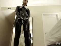 Gebondenheid, Bruinharig, Fetisj, Hd, Latex, Moeder die ik wil neuken, Natuurlijk, Alleen