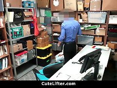 18 jahre, Leie, Grosser schwanz, Geschnappt, Schreiend, Jungendliche (18+), Flotter dreier, Titten