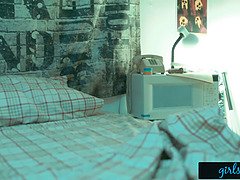 Большие сиськи, Сидя на лице, Пальцем, Лизание, Милф, Резина, Втроем, Винтаж