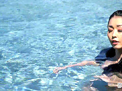 Азиатки, Большой член, Черные, Минет, На природе, Сосущие