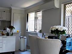 Большие сиськи, Блондинки, На публике, Соло, Молоденькие, Сиськи