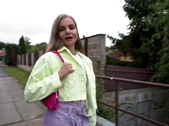 Chica, Verga grande, Mamada, Estilo perrito, Europeo, Pov, Público, Realidad