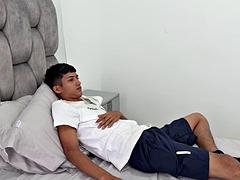 Erickandzoe Big Ass Stepsister Shower Tease: He Strokes His Cock Gazing at Her Curves, Del