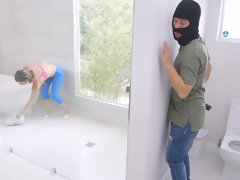 Salle de bains, Grosse bite, Gros seins, Sucer une bite, Tromperie, Clito, Couple, En levrette