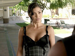 Sandra McCoy - Femme Fatales