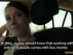 Amateur, Brunette brune, Hard, Embrassement, Bureau, Pov, Pute, Mouillée