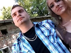 Sucer une bite, Couple, Femme au foyer, De plein air, Petite femme, Chatte, Echangistes, Épouse