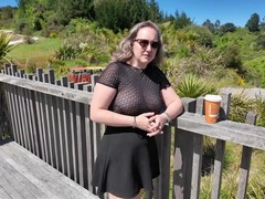 Culo grande, Tetas grandes, Mamada, Pareja, Gafas, Hd, Al aire libre, Chupando