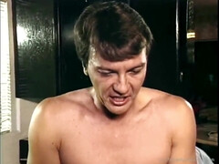 In den arsch, Tussi, Grosser arsch, Grosse titten, Braunhaarige, Schwanz, Reif, Vintage