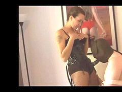 イギリス人, フェムドム, 手コキする, 下着, ペニスバンド