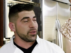 Жопа, Из жопы в рот, Большие сиськи, Минет, Сперма на лице, На кухне, Мастурбация, Трансы