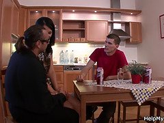 デカ尻, デカチン, エロ熟女, オナニー, 淫乱熟女, オマンコ, 叫ぶ, 義母