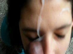 Amateur teen gets a huge facial