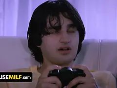 Gros cul, Gros seins, Hd, Mère que j'aimerais baiser, Belle mère, Tabou, Plan cul à trois, Nénés