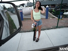 Amateur, Brunette brune, Bus, De plein air, Softcore