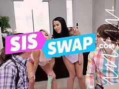 Sucer une bite, Éjaculer dans la bouche, Gorge profonde, Doigter, Léchez, Mère que j'aimerais baiser, Bureau, Lécher le sphincter