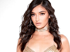 Anal, Gros cul, Grosse bite, Sucer une bite, Brunette brune, Interracial, Seins naturels, Adolescente