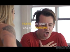 お尻, デカパイ, 変態, ブロンド, 人妻の, 熟年, 淫乱熟女, 妻