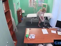 ブロンド, イく瞬間, チェコ, Hd, 怪物, オーガズム, 叫ぶ