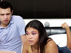 18 jaar, Pijpbeurt, Broeder, Diep in de keel, Lul, Gezin, Hd, Latijnse vrouw