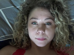 Amateur, Blonde, Sucer une bite, Petite amie, Branlette thaïlandaise, Huilée, Orgasme, Pov