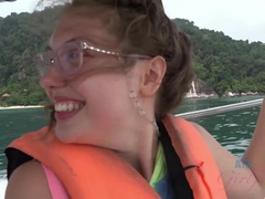 Leie, Braunhaarige, Flashen, Freundin, Im freien, Muschi, Titten, Nass