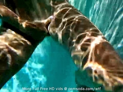 18 jahre, Braunhaarige, Dildo, Im freien, Zierlich, Pool, Muschi, Jungendliche (18+)