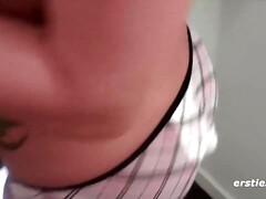 Cul, Embrassement, Lesbienne, Seins naturels, De plein air, Pov, Public, Tatouage