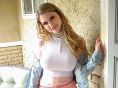 Tetas grandes, Rubia, Mamada, Estilo perrito, Dominación, Penetracion con dedos, Tetas naturales, Adolescente