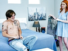 ベッドルーム, デカチン, フェラチオ, バック, 指いじり, 母, 赤毛, 禁句