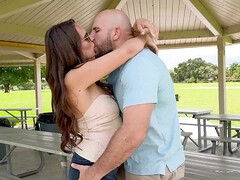 デカチン, フェラチオ, ドレス, ヒール, ジーンズ, 馬乗り, パイ刷り