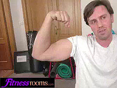 Sucer une bite, Gym, Russe