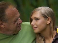 Stellung 69, Arsch, Blondine, Blasen, Küssen, Im freien, Dürr, Jungendliche (18+)