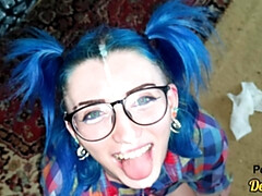 Blasen, Viele männer bespritzen eine frau, Kompilation, Aufs gesicht abspritzen, Brille, Schulmädchen, Jungendliche (18+), Uniform