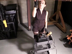 緊縛, 茶髪の, 手コキする