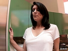 Anaal, Kont naar mond, Grote mammen, Pijpbeurt, Lul, Sperma in gezicht, Vingeren, Kort haar