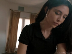 Morena, Jeans, Lamidas, Masaje, Tetas naturales, Perforación, Coño, Tetas