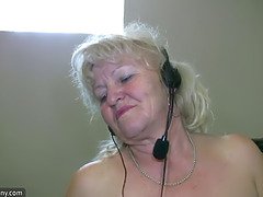 Schönheit, Grosse titten, Blondine, Vollbusig, Milf, Mutti, Natürlichen titten, Muschi