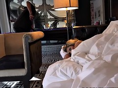 Grosser schwanz, Blondine, Vollbusig, Aufs gesicht abspritzen, Interrassisch, Ablutschen, Tätowierung