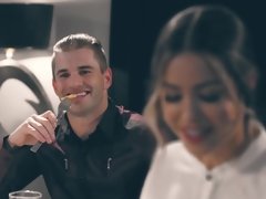 フェラチオ, 茶髪の, 顔射, ハードコア, キッチン, 自然山雀, パーティ